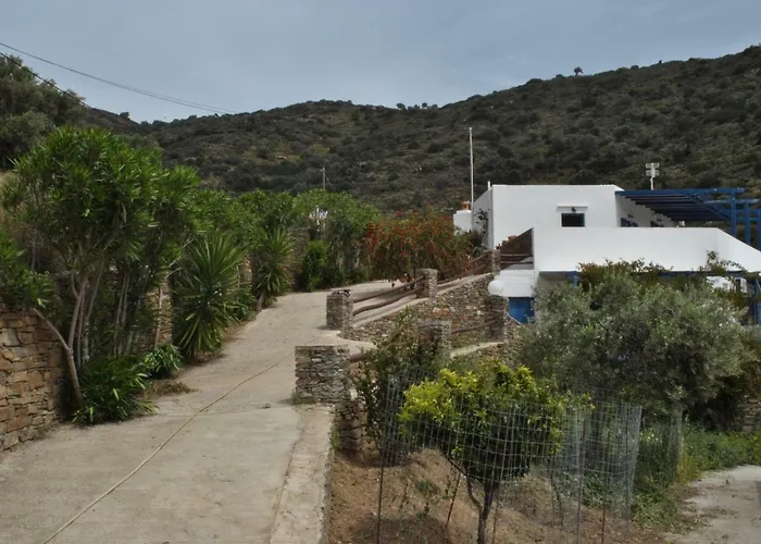 Costa * Vathi (Sifnos)