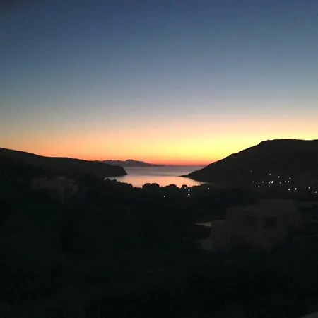 Costa Vathi (Sifnos)