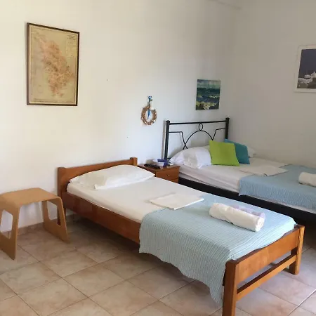 Costa * Vathi (Sifnos)