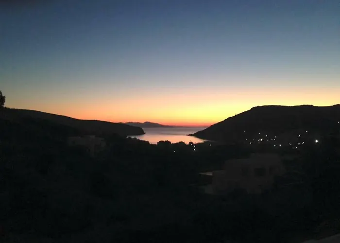 Costa Vathi (Sifnos)