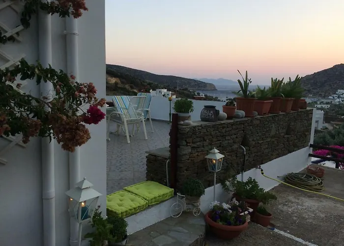 Costa Vathi (Sifnos)